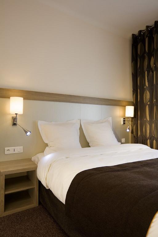 Mercure Calais Centre Room photo
