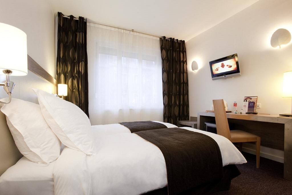 Mercure Calais Centre Exterior photo